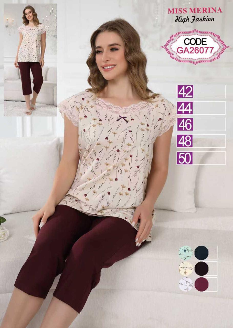 بيجاما قطن برمودا قطعتين ناعمة ومريحة بتصميم عملي مناسب للنوم والأجواء الصيفية